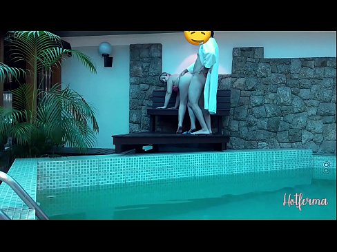 ❤️ O xefe invita a criada á piscina, pero non puido resistirse a un quente ❤❌ Porno casero en % gl.watchhentai.ru %