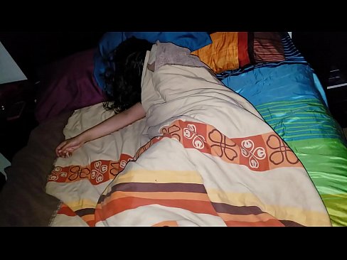❤️ Fillastro reprendendo á súa nova madrasta mentres ela dorme. ❤❌ Porno casero en % gl.watchhentai.ru %